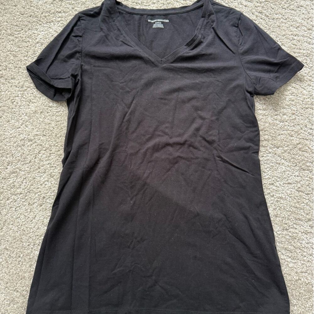 Amazon Essentials Black Short Sleeve V-Neck Tee